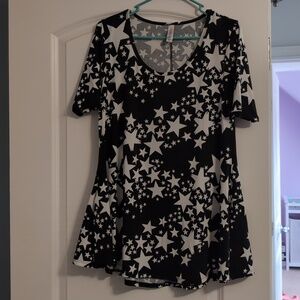 Lularoe XS star pattern shirt